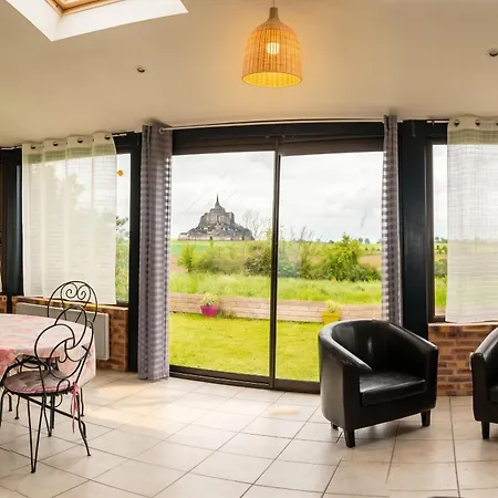 Maison De Charme Avec Jardin A Courtils, Proche Du Mont Saint-michel * Courtils
