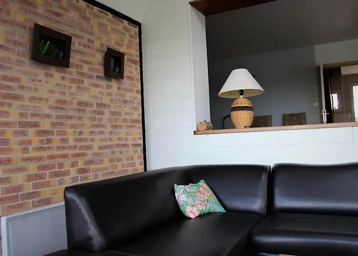 Maison De Charme Avec Jardin A Courtils, Proche Du Mont Saint-michel * Courtils